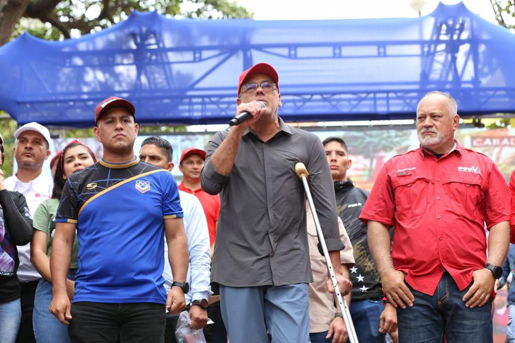 Jorge Rodríguez ataca al sector privado, cuando los corruptos están en sus filas “rojitas”