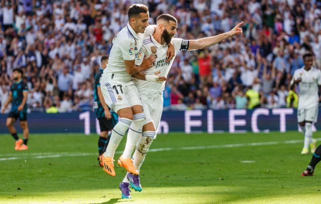 El Real Madrid arrolla al Almería con un triplete de Benzema