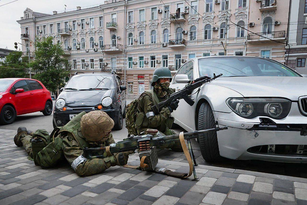 Crece la tensión en Moscú: evacuaron galerías comerciales y museos cercanos al Kremlin ante el avance del grupo Wagner