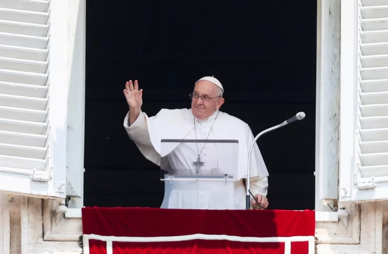 El papa Francisco propone a Kiril reunirse en el aeropuerto de Moscú, según religioso ruso