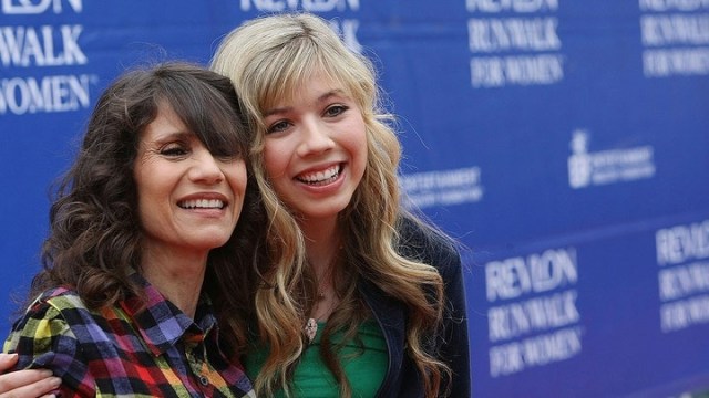 Me alegro de que mi madre se muriera: la difícil infancia como estrella de  Nickelodeon que expone Jennette McCurdy en sus memorias - BBC News Mundo