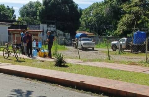 En Barinitas no hay agua ni plan de contingencia y una cisterna cobra 20 dólares