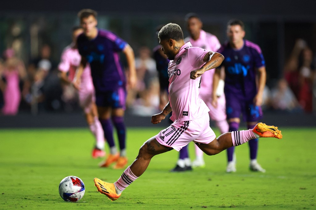 Josef Martínez marcó luego de que “La Pulga” le cediera un cobro desde los 11 metros (VIDEO)