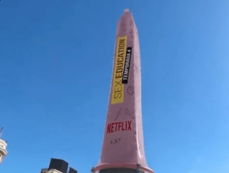 En Video Le Pusieron Un Condón Gigante Al Obelisco De Buenos Aires Para Promocionar La Nueva 8910