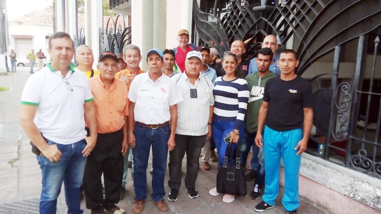 “Si llueve se cae”: Así de vulnerable está puente El Coronel en Barinas