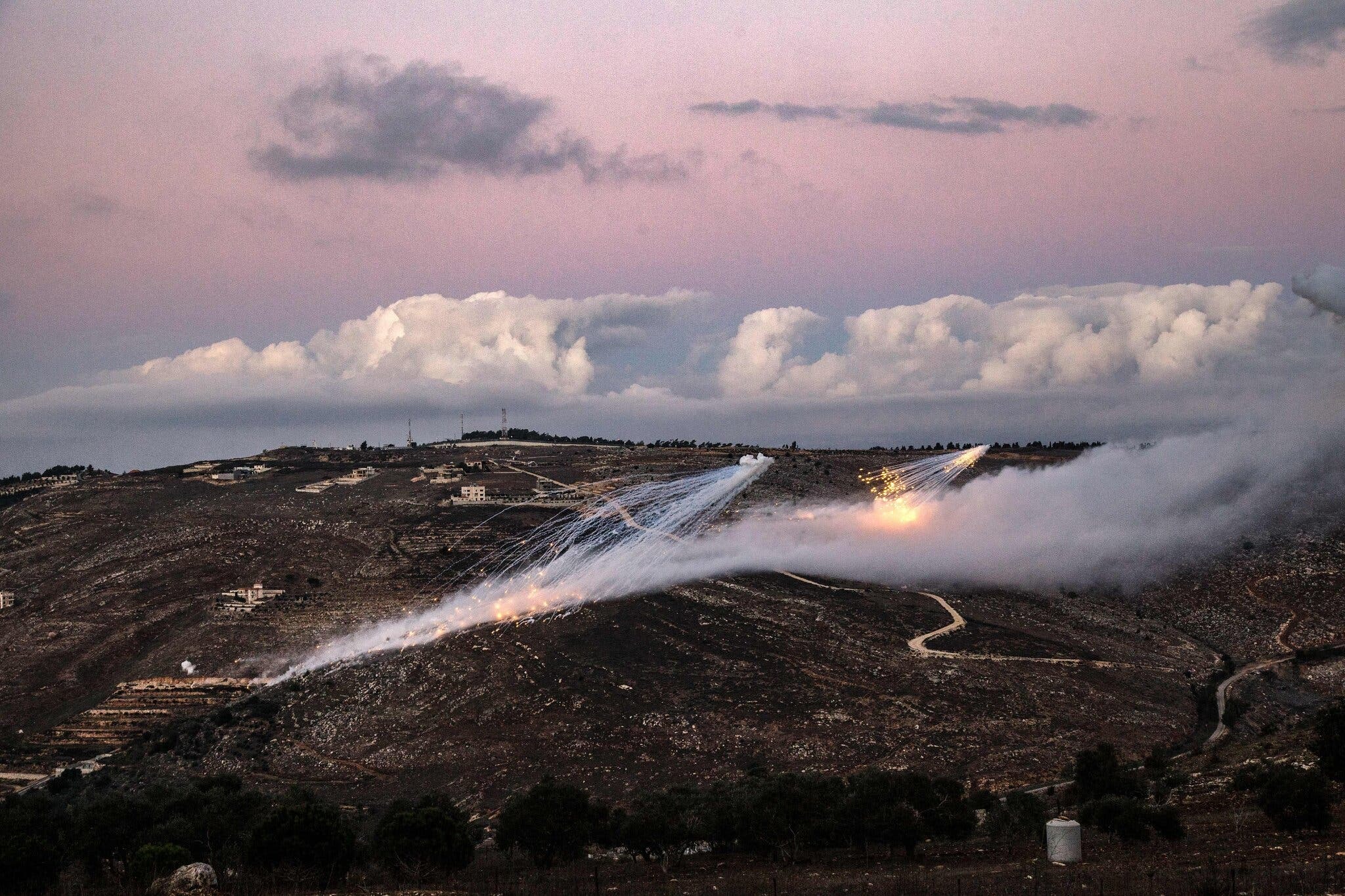 Hezbolá intensificó su ofensiva y lanzó 12 nuevos ataques contra Israel