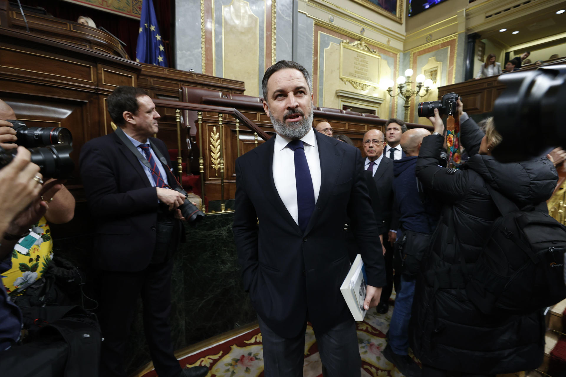 Abascal compara polémica investidura de Sánchez con la llegada al poder de Chávez, Maduro y Hitler (VIDEO)