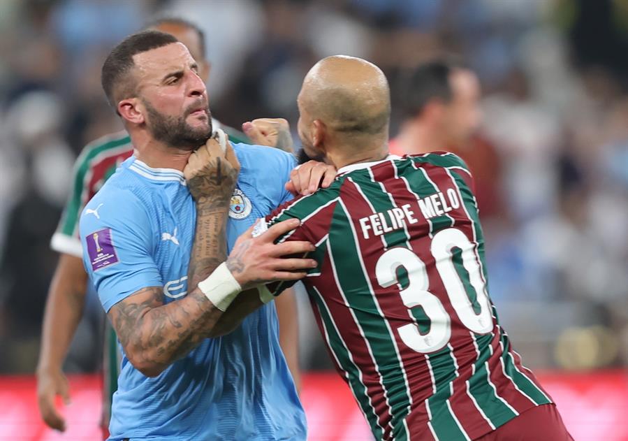 Felipe Melo y Kyle Walker se fueron a las trompadas en la final del Mundial de Clubes (Fotos)