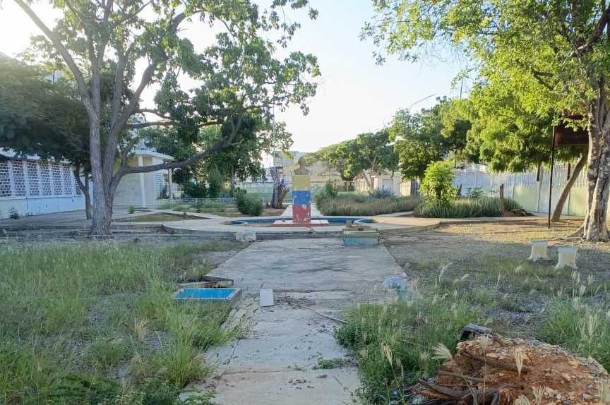 EN FOTOS: La terrible situación de las escuelas en Falcón que mantiene en alerta a docentes y alumnos