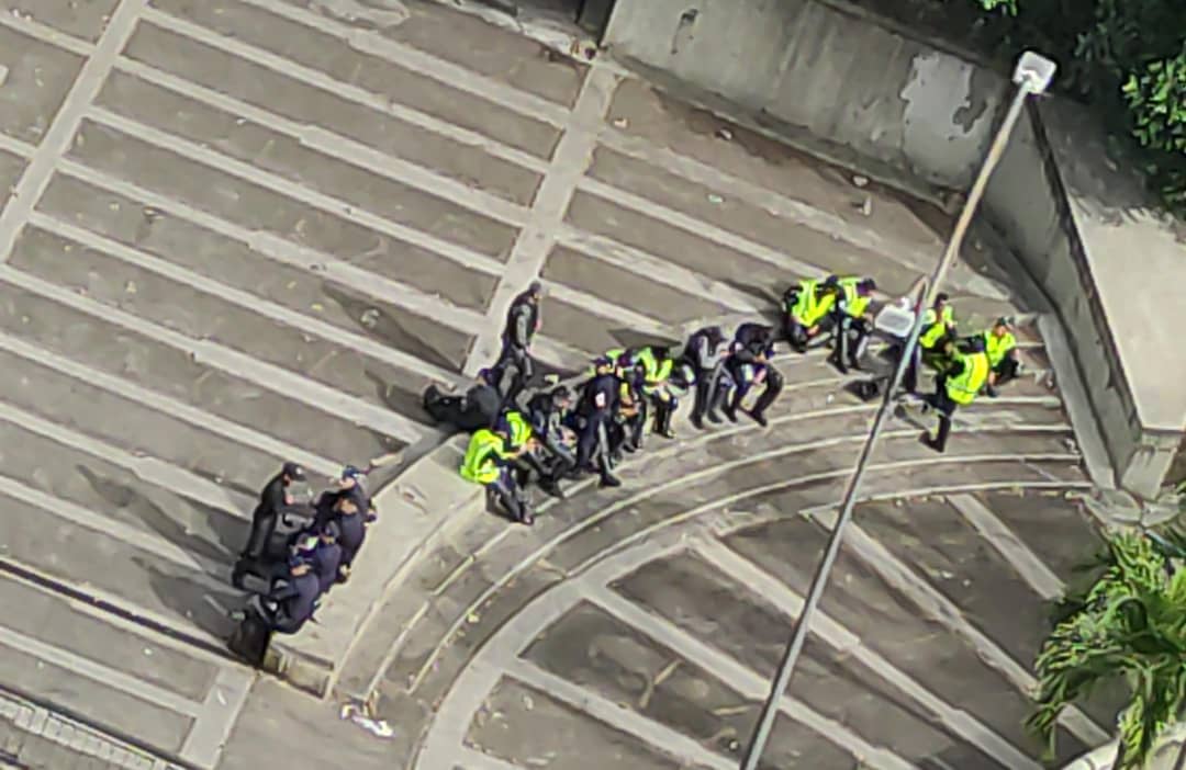 PNB madrugaron en La Panteón para esperar protesta de los maestros y pensionados este #15Ene (FOTOS)