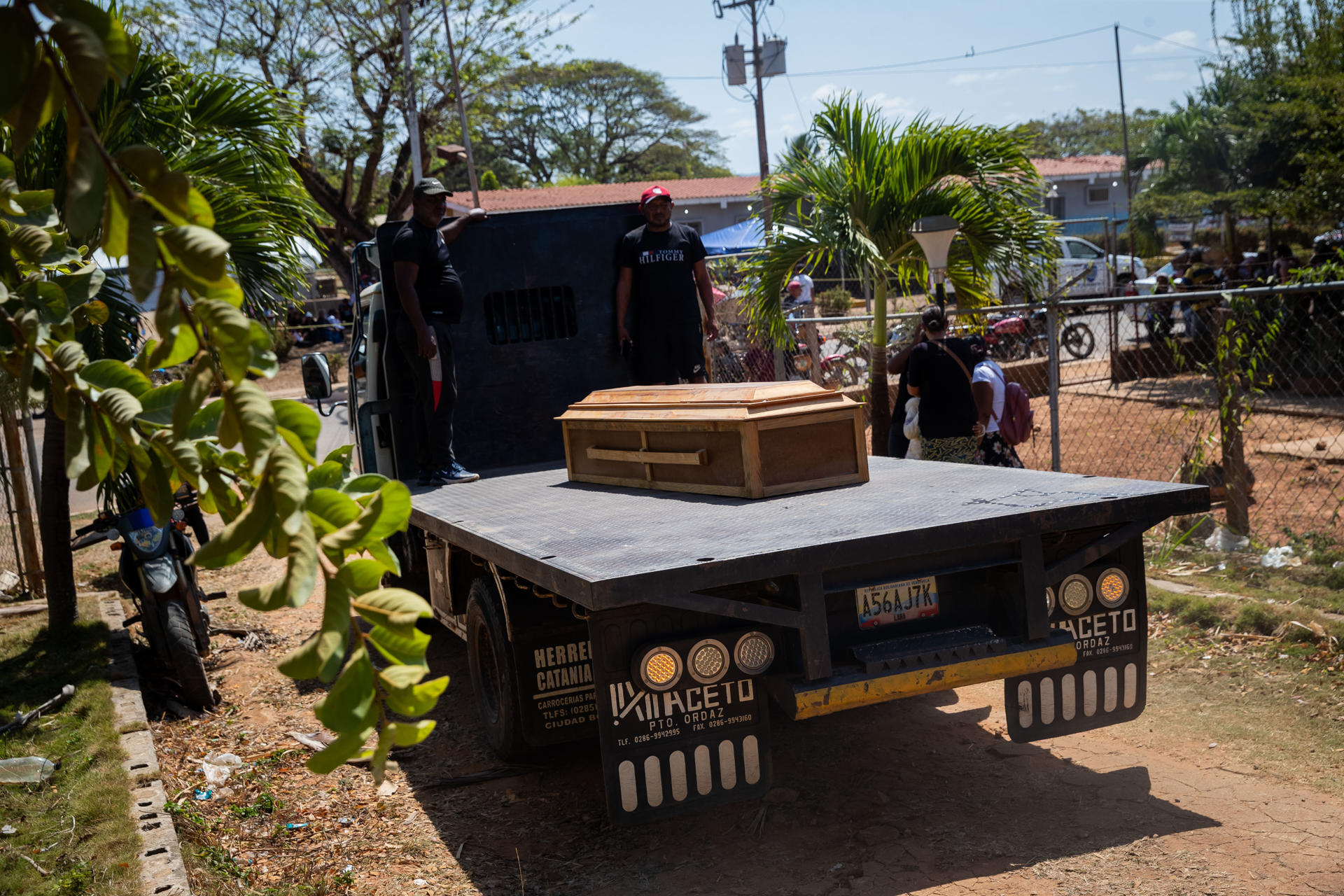 Familiares de víctimas en derrumbe en mina “Bulla Loca” denuncian que fue provocado