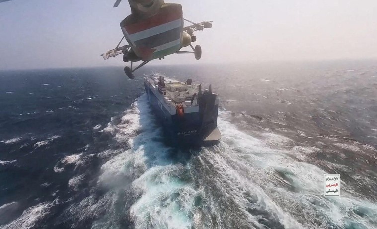 Los hutíes responsabilizan a EEUU de todo ataque en el mar Rojo tras muerte de marineros