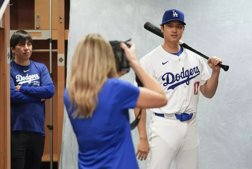 ¡Bombazo!, despidieron al traductor de Shohei Ohtani señalado por robo masivo al estelar jugador