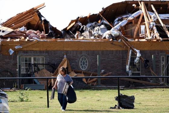 Al menos 15 muertos y casi 400 mil personas sin electricidad en varios estados de EEUU por fuertes tormentas