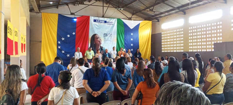 Juramentaron los Comanditos del magisterio para garantizar victoria este #28Jul