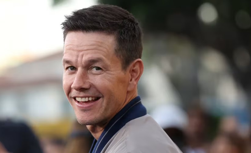 La compleja vida de Mark Wahlberg: de integrar una pandilla racista, abusar de drogas y robar autos a la redención