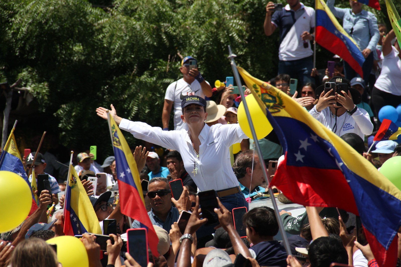 María Corina Machado desbordó las calles de municipios gobernados por el chavismo en Táchira