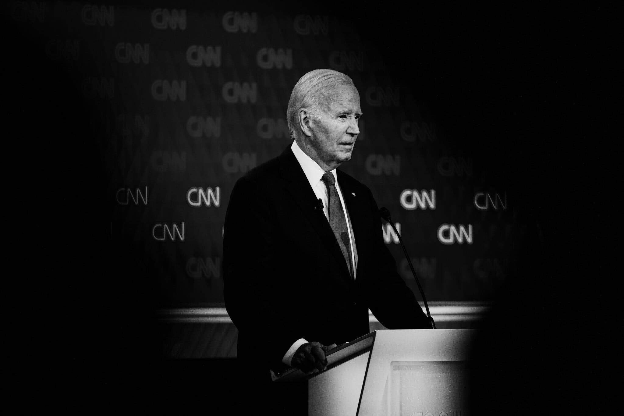 Editorial del New York Times le exige a Biden que abandone la carrera