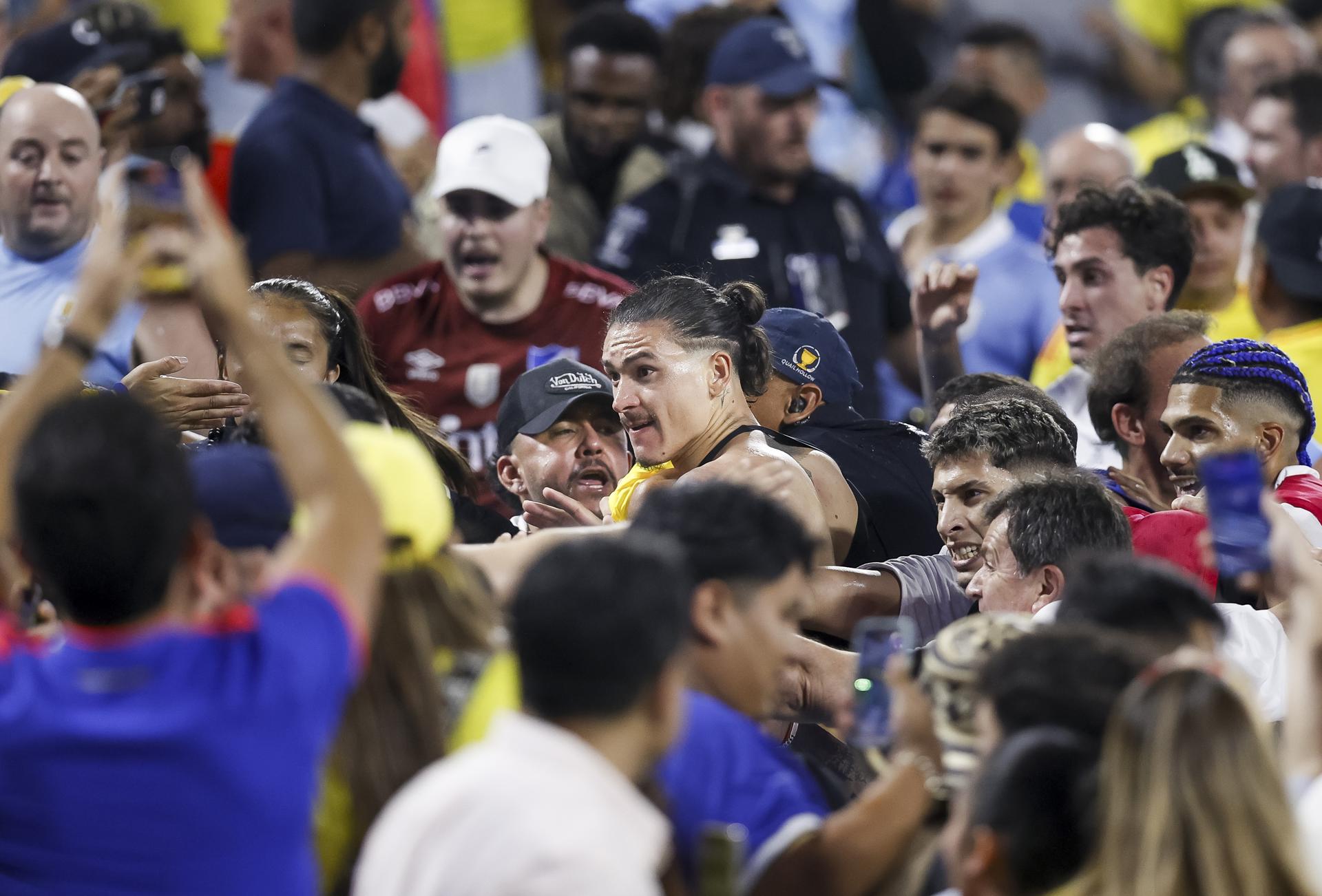 Múltiples jugadores uruguayos se perderán el duelo con la Vinotinto por sanciones de Conmebol