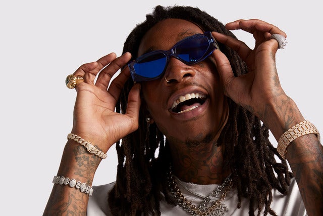 Famoso rapero estadounidense Wiz Khalifa, acusado de posesión ilegal de drogas en Rumania