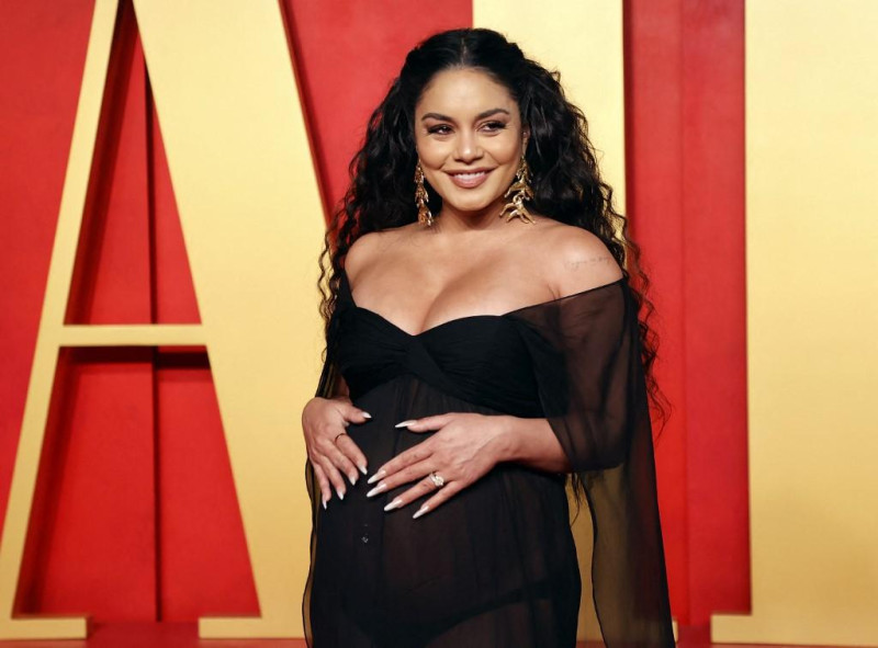 La actriz y cantante Vanessa Hudgens, de High School Musical, da a luz a su primer hijo