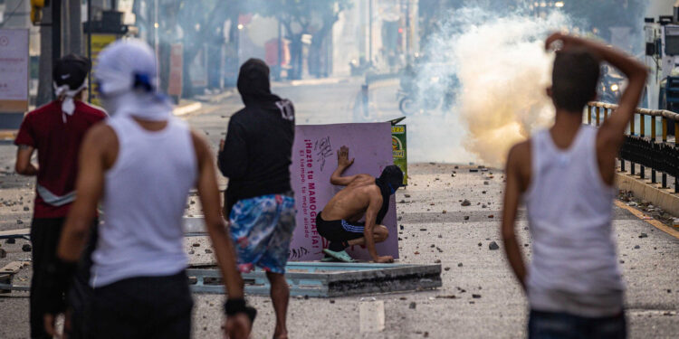 Foro Penal contabiliza seis muertos y más de 130 heridos tras jornada de protestas en Venezuela