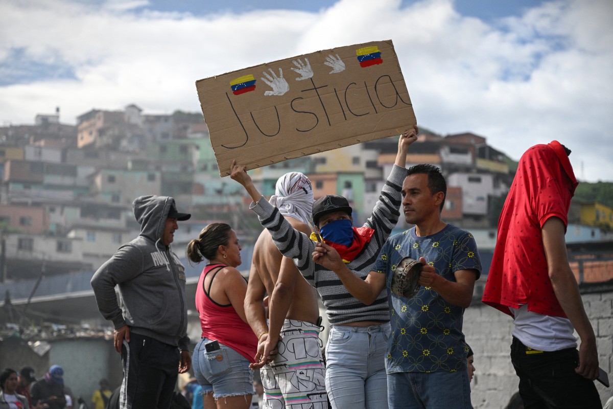 Protestan en toda Venezuela ante el fraude electoral del CNE