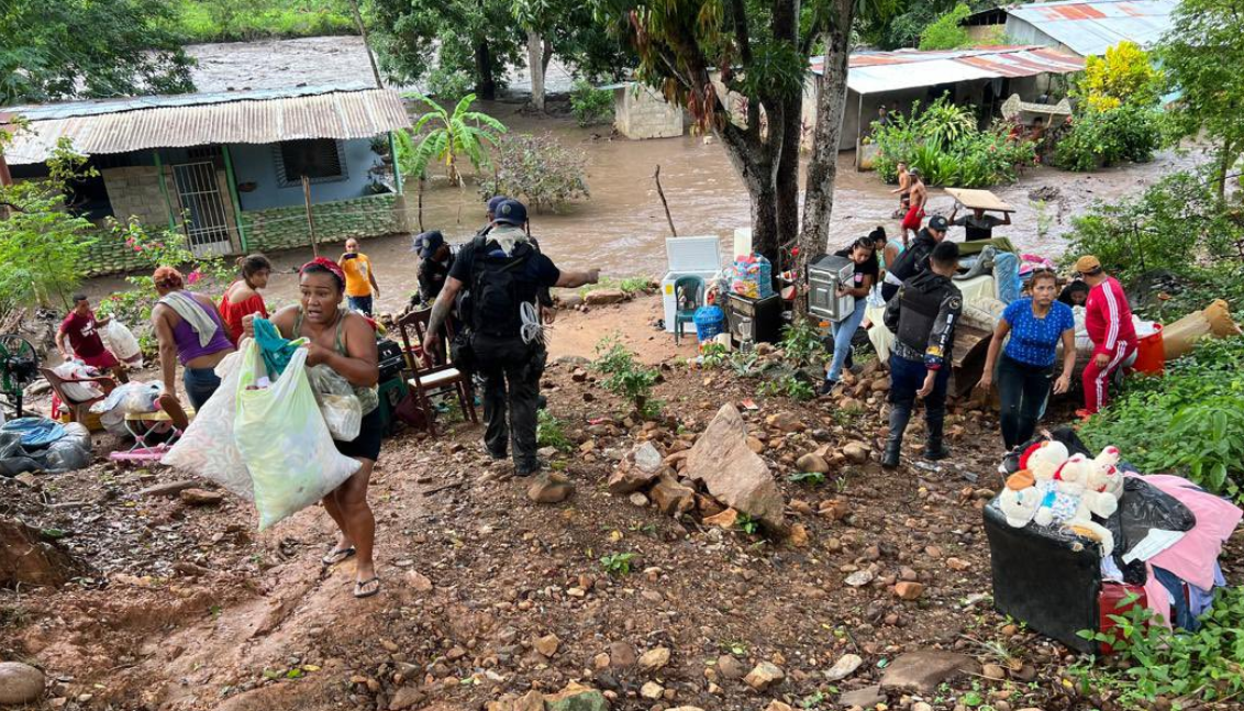 Alerta en Cumaná ante posible crecida del río Manzanares por el paso del huracán Beryl (VIDEO)