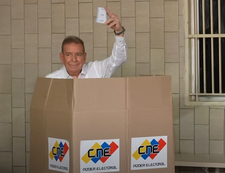 EN IMÁGENES: Edmundo González ejerció su derecho al voto