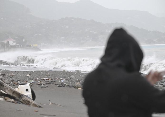 El huracán Beryl avanza hacia México tras azotar Jamaica