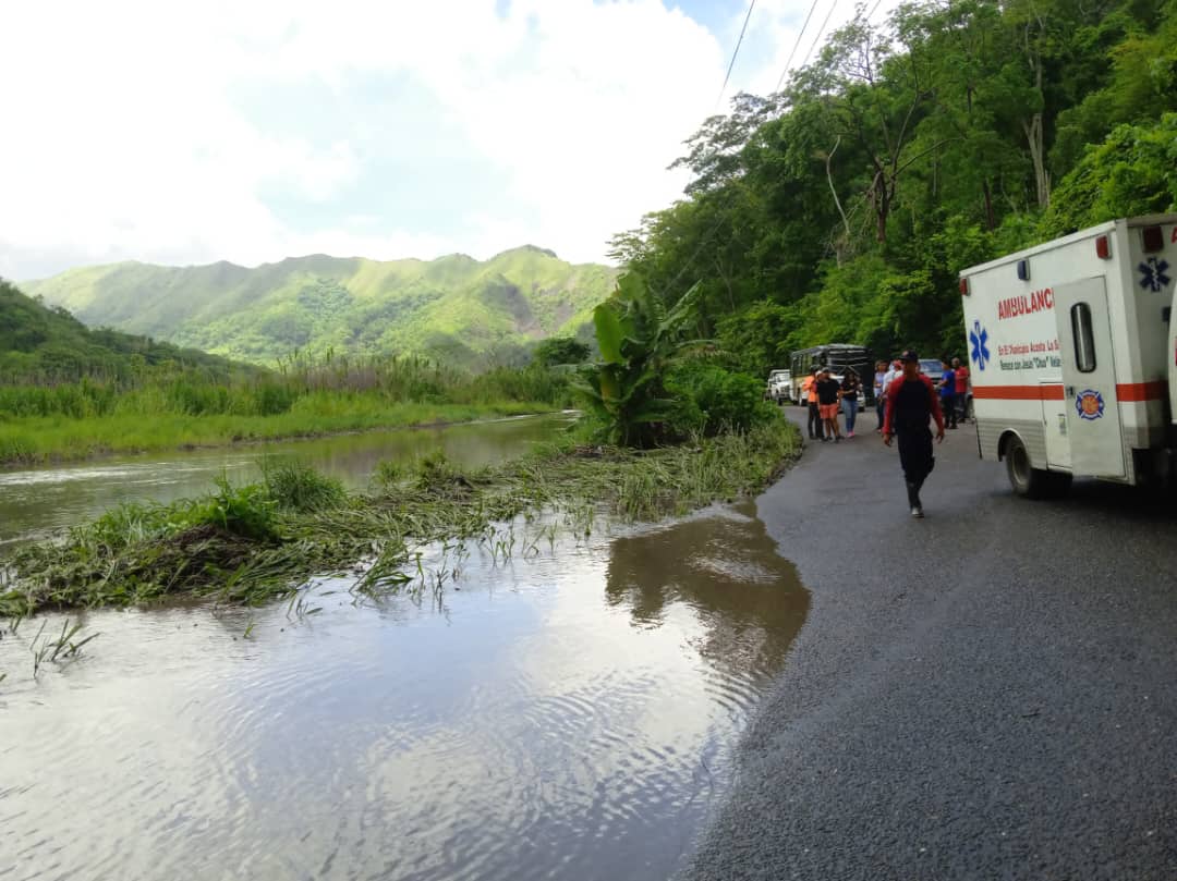 Familias afectadas y vías obstruidas en tres municipios de Monagas deja coletazos del huracán Beryl