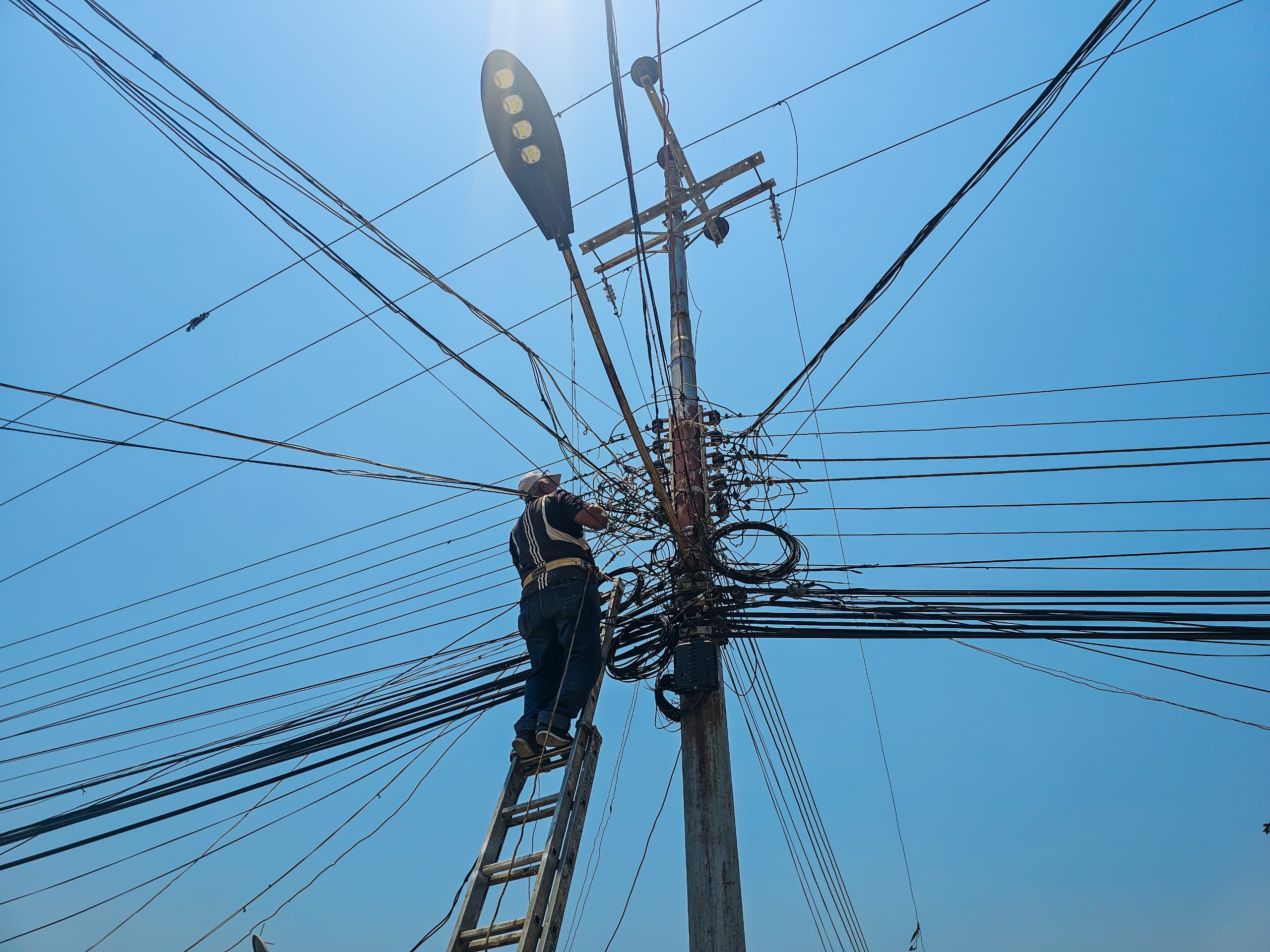 Fallas eléctricas en la zona metropolitana de Anzoátegui impactan negativamente en las ventas