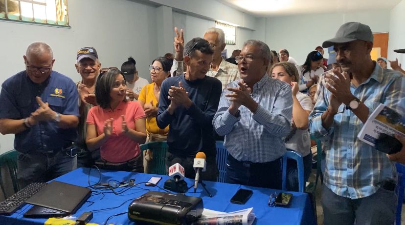 Educadores sucrenses invitan a votar este #28Jul por Edmundo González (VIDEOS)