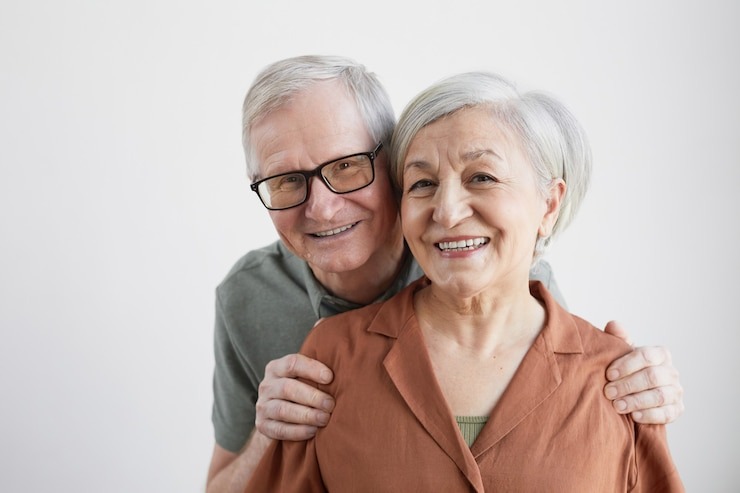 El país donde los abuelos podrán cobrar por cuidar a sus nietos