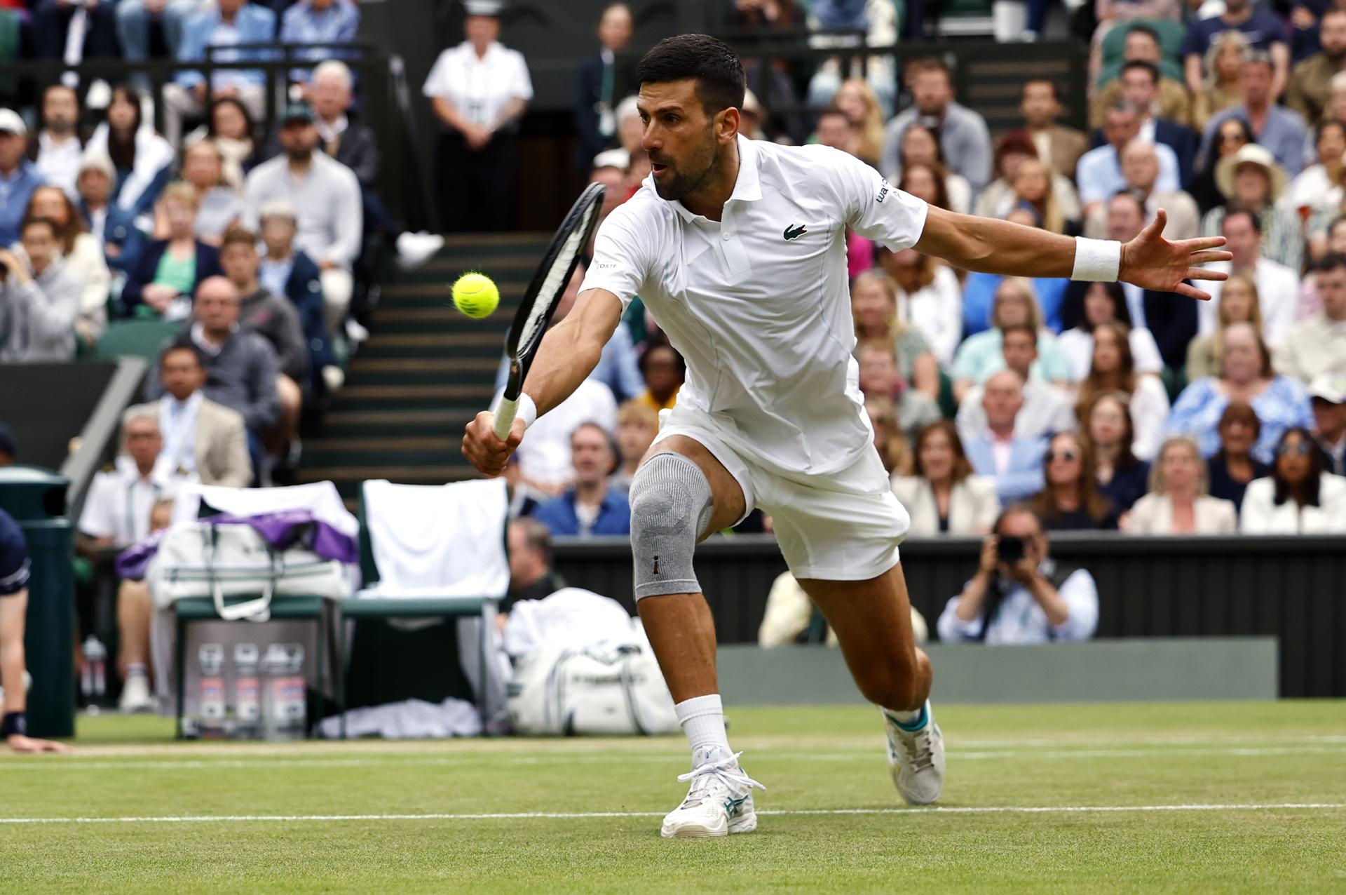 Djokovic superó a Musetti para enfrentarse a Alcaraz en la final de Wimbledon