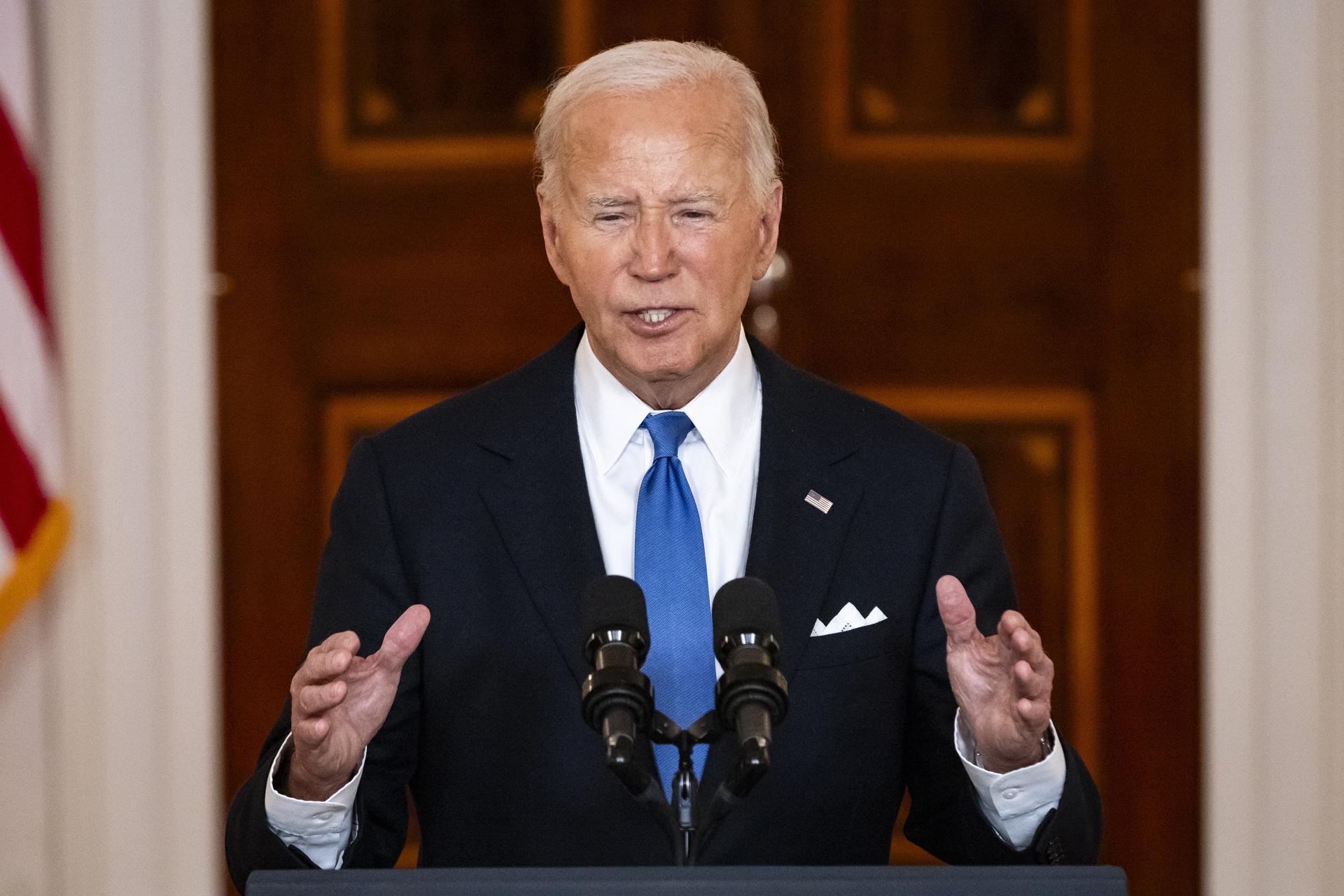 Biden dijo a los gobernadores demócratas que se sometió a un chequeo médico tras el debate