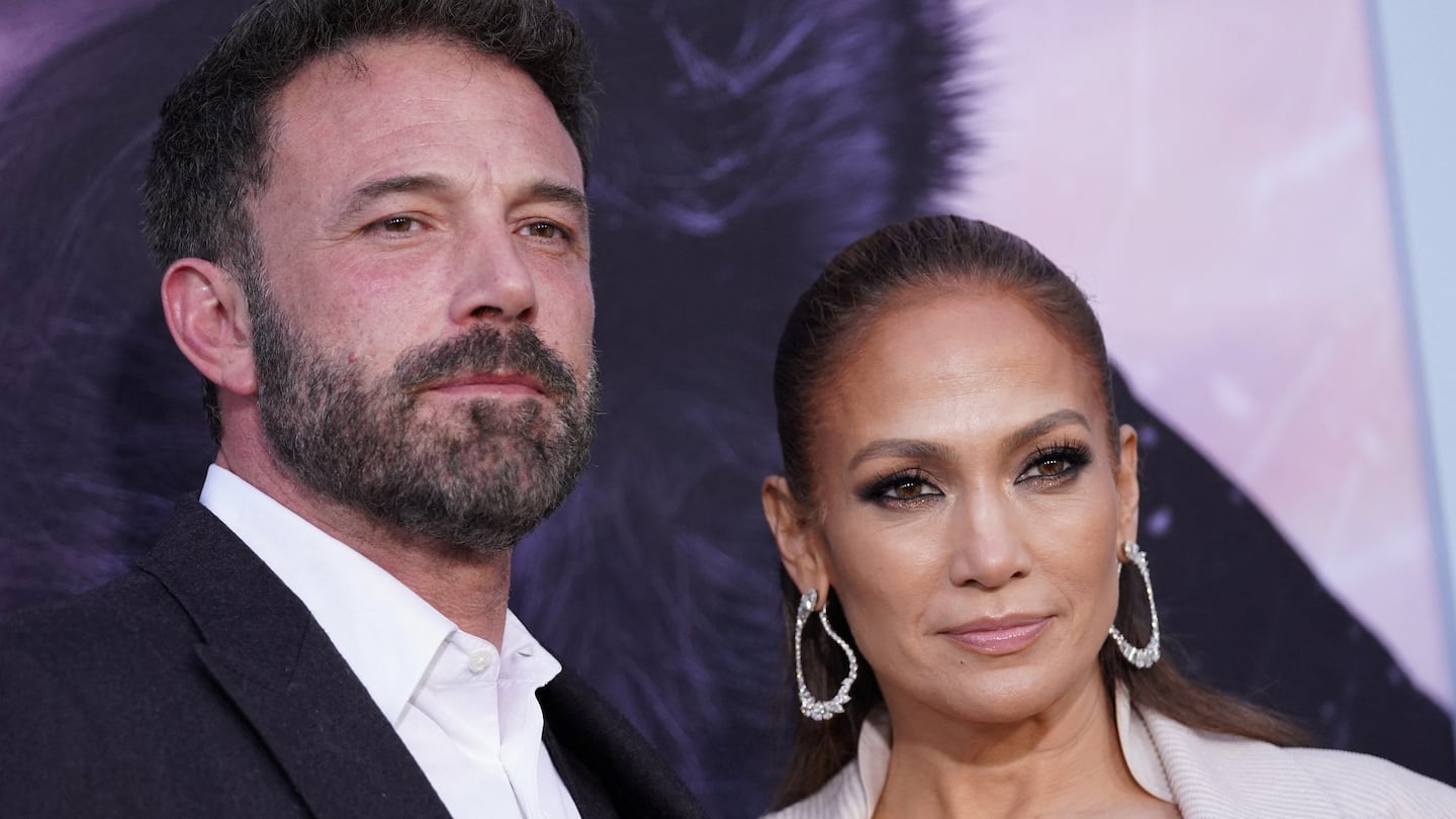 ¿Inminente ruptura? Ben Affleck se fue de la casa que compartía con JLo