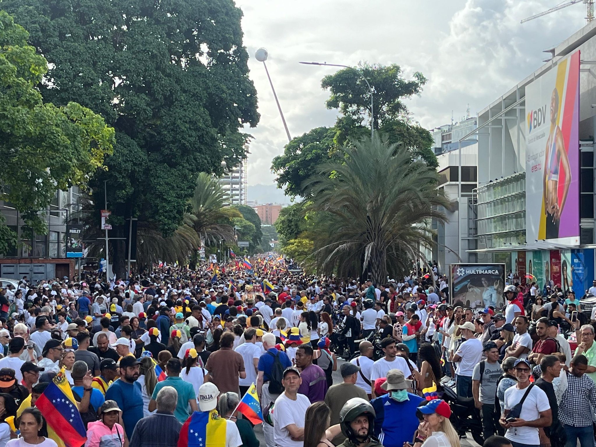 La marea del cambio: El VIDEO en Las Mercedes que hará palidecer al chavismo