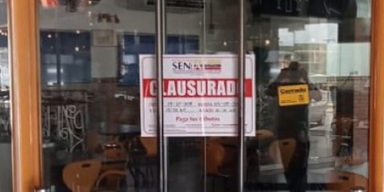 Seniat clausuró restaurante de La Encrucijada donde Edmundo y María Corina fueron hostigados por chavistas