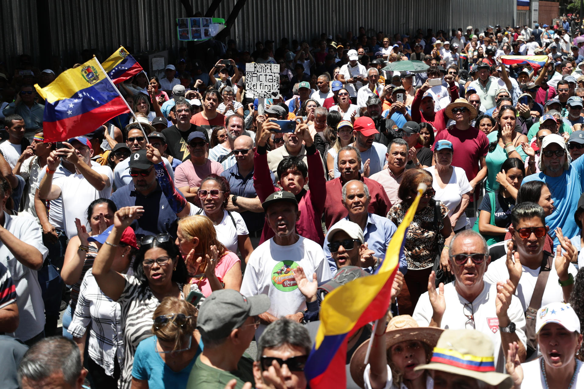 Manifestante en Caracas aseguró que renunció a su trabajo para luchar por la libertad de Venezuela (VIDEO)