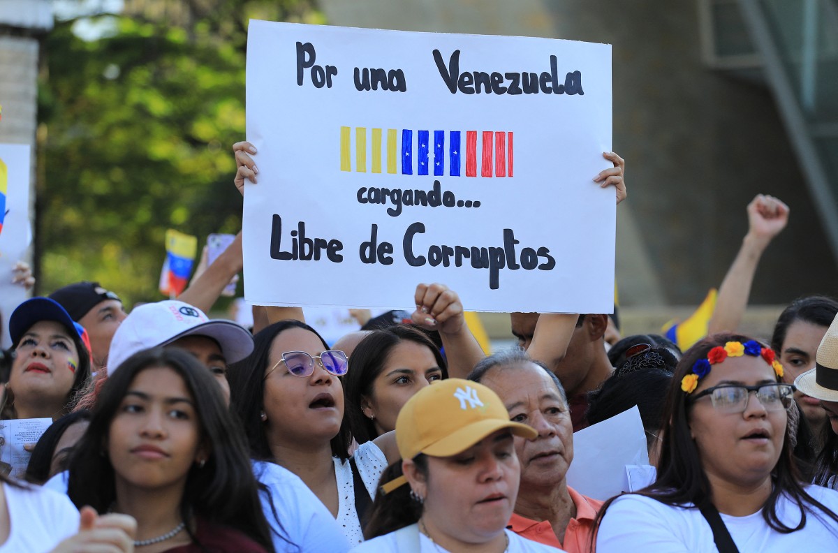 ¿”Transición” o “normalización”? La encrucijada postelectoral de Venezuela