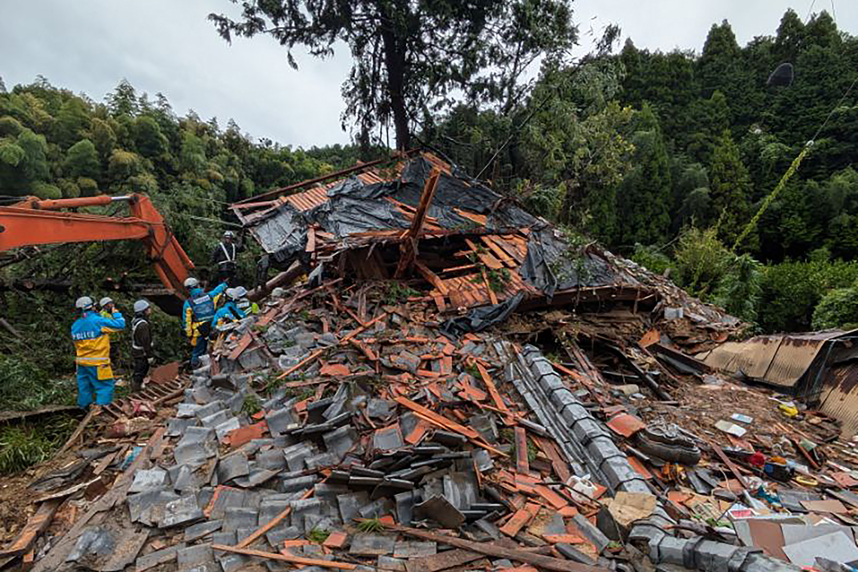 Japón advierte de la llegada de un tifón “extremamente fuerte”