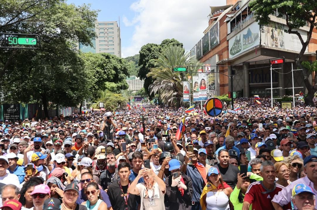 Edmundo González celebró que los venezolanos salieran sin miedo a exigir respeto a su victoria en las urnas