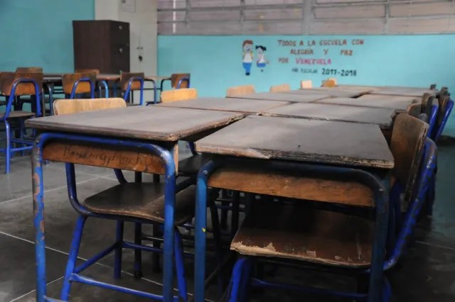 Venezuela’s teacher shortage and poor working conditions aggravate problems in the education sector