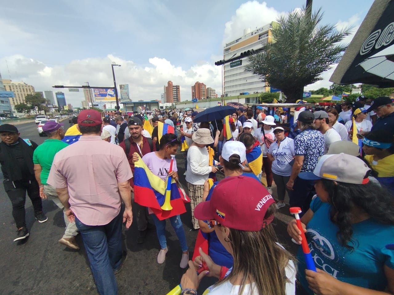 The people of Zulia State “They called bingo, but we have the cards”