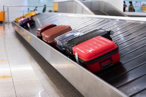 Perdió la vida en aeropuerto de Chicago al quedar atrapada en cinta transportadora de maletas