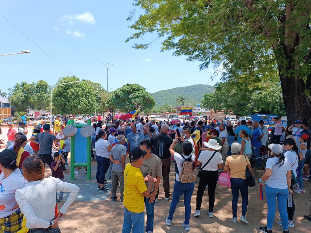 “Venezuela es pueblo de paz”: sucrenses se movilizaron en respaldo a la convocatoria de María Corina Machado