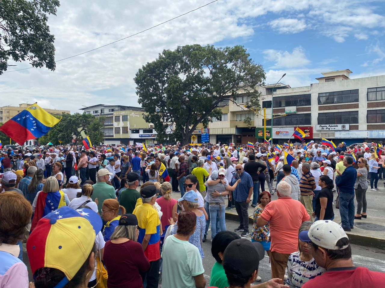 Larenses se unieron a la protesta mundial de este #17Ago