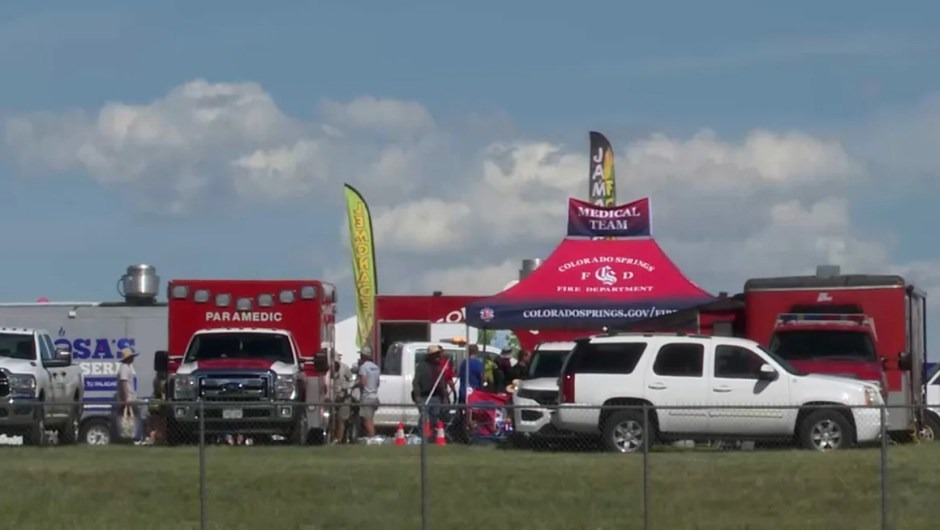 Al menos una centena de personas resultaron afectadas por el calor tras espectáculo aéreo en Colorado