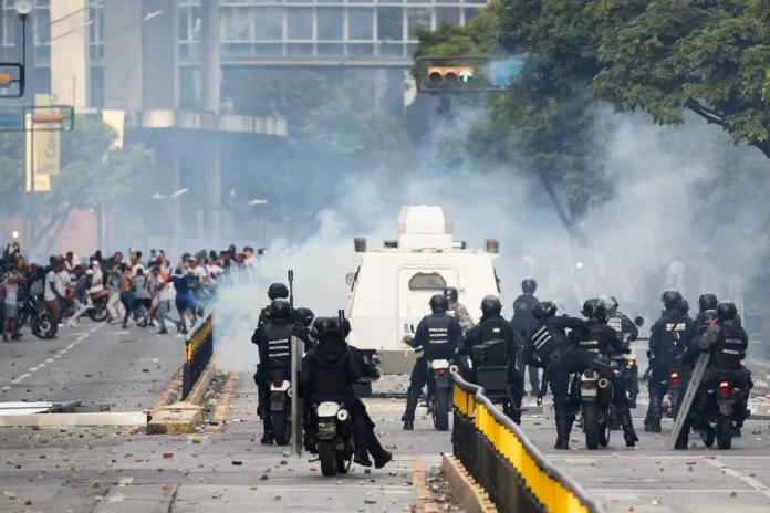 Denuncian la detención de cinco estudiantes de la UCV durante protestas